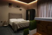 Favorite Room Hotel in zona Centro Commerciale "Vulcano Buono"