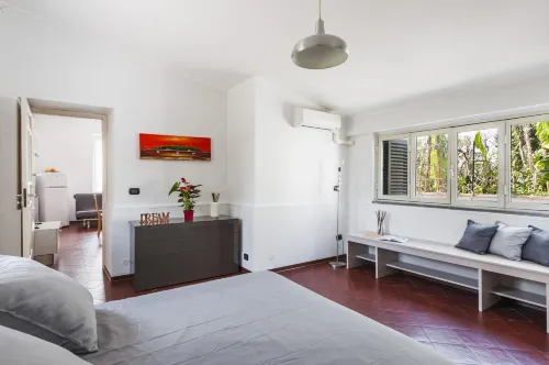 City Cottage with Garden & Pool by Wonderful Italy