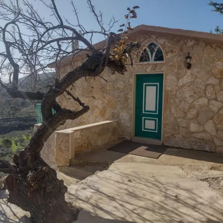 Authentic Chalet in the Heart of Shouf - 5 People