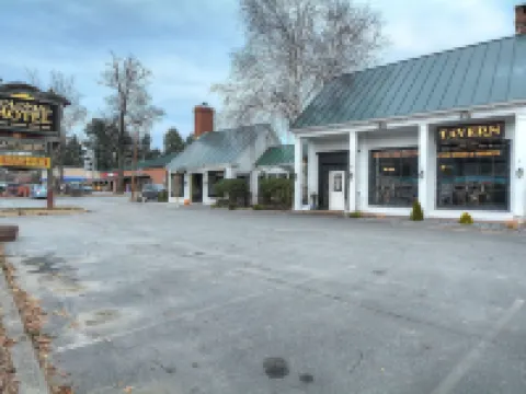 Colonial Motel and Spa Hotels in Windham County