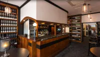 CH Boutique Hotel, Ascend Hotel Collection - bar