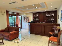 Europa Beach Hotel - bar