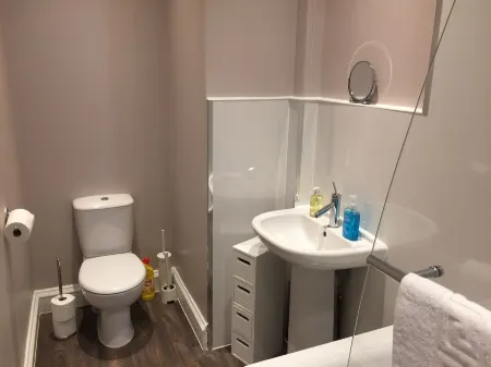 Apartment 2 Bed West End Отели рядом с достопримечательностью «Ботанические сады Глазго»