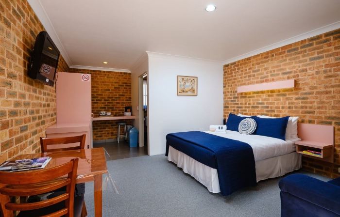 The Lydoun Motel
