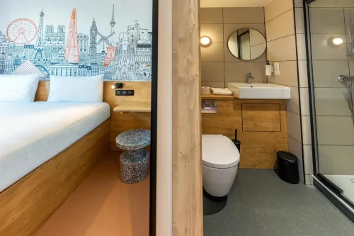 easyHotel Barcelona La Sagrera Photos