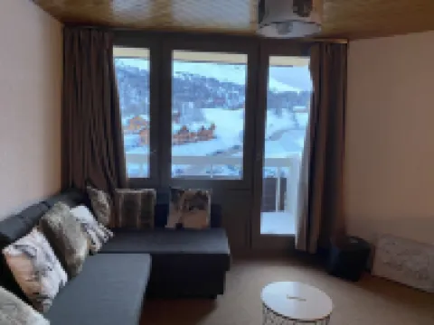 58 m2 apartment warm at the foot of the slopes with open views south