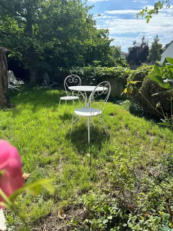 Renoviertes Altstadthaus mit Großen Aussenbereich und Terrasse mit Feuerstelle