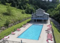 The Oakmont at Blue Water Bay at Center Hill Lake