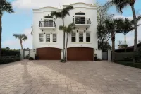 Beachside Luxury Private Townhome w/ Pool, Elevator, Ocean and Marina Views