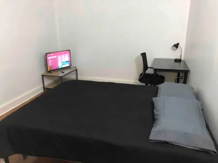 Spacious 2 Bedroom Apartment with 1 Bathroom and Private Street Entrance