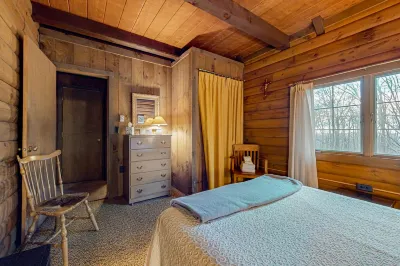 Chimney Hill Cozy Cabin Retreat - Unit 1