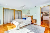 Picturesque home/wedding venue with hot tub, mountain view, WiFi, & Netflix 디아먼드 산 주변 호텔