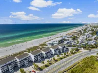 Beachfront Access and Heated Pool - Elegant Coastal Retreat Hotels in Sunnyside