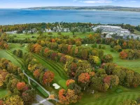 Spacious Living and Hot Tub Oasis - Chic Modern Retreat