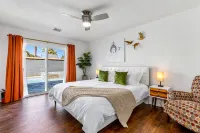 Desert Xscape Pool Retreat in Palm Springs