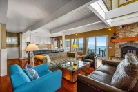 Amazing waterfront home with a fireplace, game room, fast WiFi, & washer/dryer Hotels near Gazzam Lake Preserve