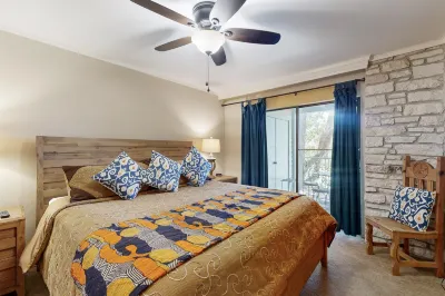 Lavish All-Suite w/ Tennis Courts: Near Pool, Golf