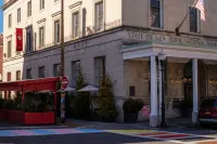 Hotel Kinsley Hotels near Walgreens
