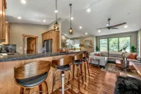 Gorgeous Views and Modern Touches - Stunning Rustic Haven Hotels in Meyers