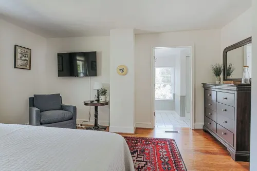 Afton Farmhouse - Mountain Views off Route 151