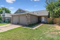 Lovely Downtown Round Rock Home