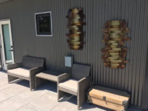 Perfect location! Downtown Beach & Ski Pad w/hot tub in the heart of Sandpoint. Hotels in Sandpoint