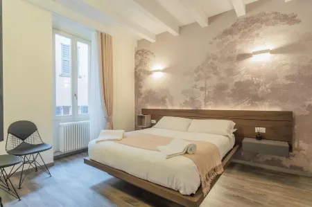 Modern & Stylish Apartment in Como City by Rent All Como Отели рядом со станцией Como Nord Lago