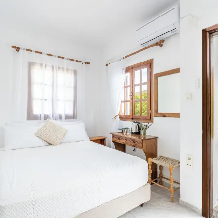 Despoina Rooms Potami