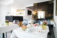 Re Dionisio Luxury Suites - petit déjeuner