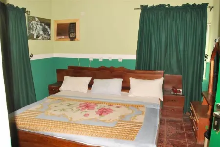 Country Home Hotel Отели в г. Джос