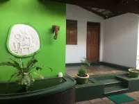 Hangout Habarana Hotels in Морагасуэва
