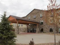 Little Missouri Inn & Suites Watford City Hotels in McKenzie County
