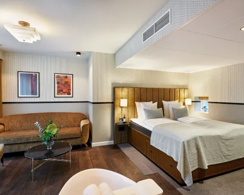 Wide Hotel Отели рядом с достопримечательностью «Стрëгет»