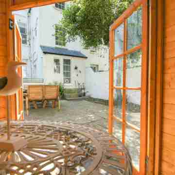 Brunswick Garden Studio - Patio - by Brighton Holiday Lets Others