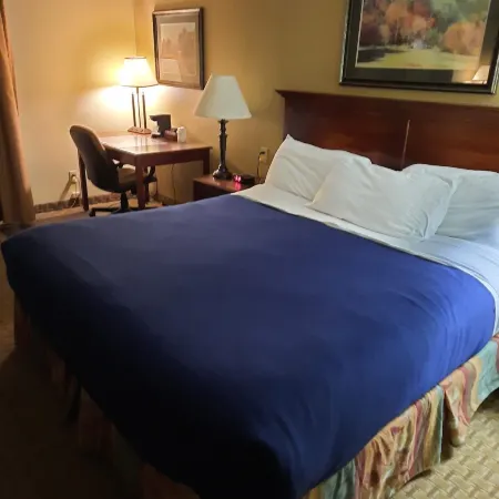 Horse Creek Inn Отели в г. Маккук