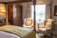 The Red Lion Hotel Hotels in Uxbridge