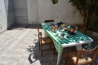 Charming Apartment in Central Location with Air Conditioning Pets