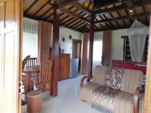 Alamanda Villas