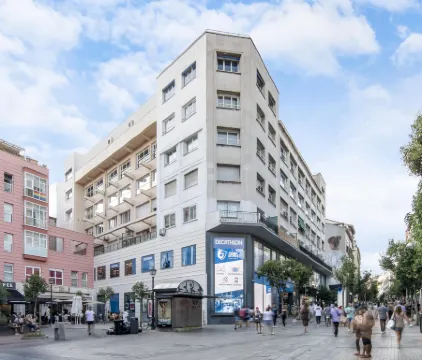 ボブ W マドリード チュエカ