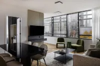 Smithe House Hotels in Yaletown