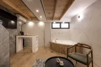 Mulan TLV飯店 - 停車場