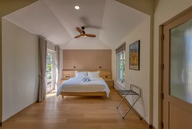 รูปภาพของเธอร์ตี้ดีกรีอินเฟบัวรี เขาเต่า หัวหิน