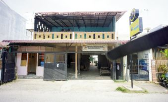Hotel O Alhamra Guest House Near Mesjid Raya Al- Mashun