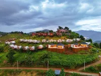 Mon Sai Lom Monjam Hotels near Mon Jam