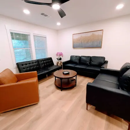 10 Burnett Home
