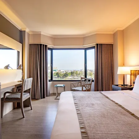 The Grand Riverside Hotel