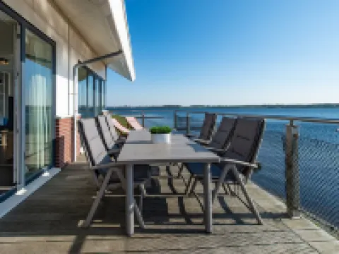 Waterfront Penthouse with Roof Terrace and Private Jetty