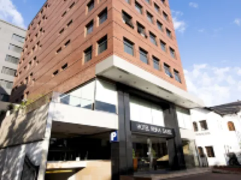 Hotel Reina Isabel โรงแรมในกีโต