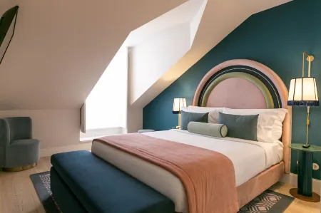 The Lift Apartments by Ridan Hotels Отели рядом с достопримечательностью «площадь Рестаурадориш»