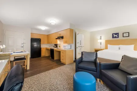 索內斯塔ES套房-夏洛特-阿羅伍德